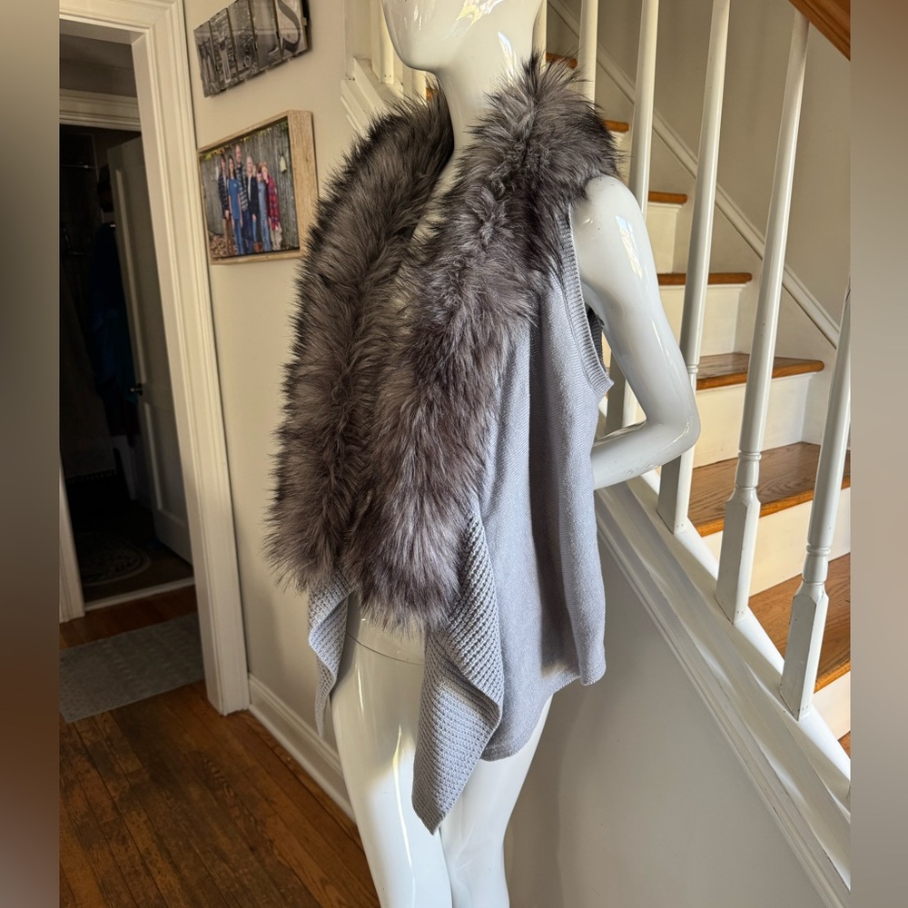 Michael Kors Gray Knit Vest with (removable) Faux Fur Collar Size M